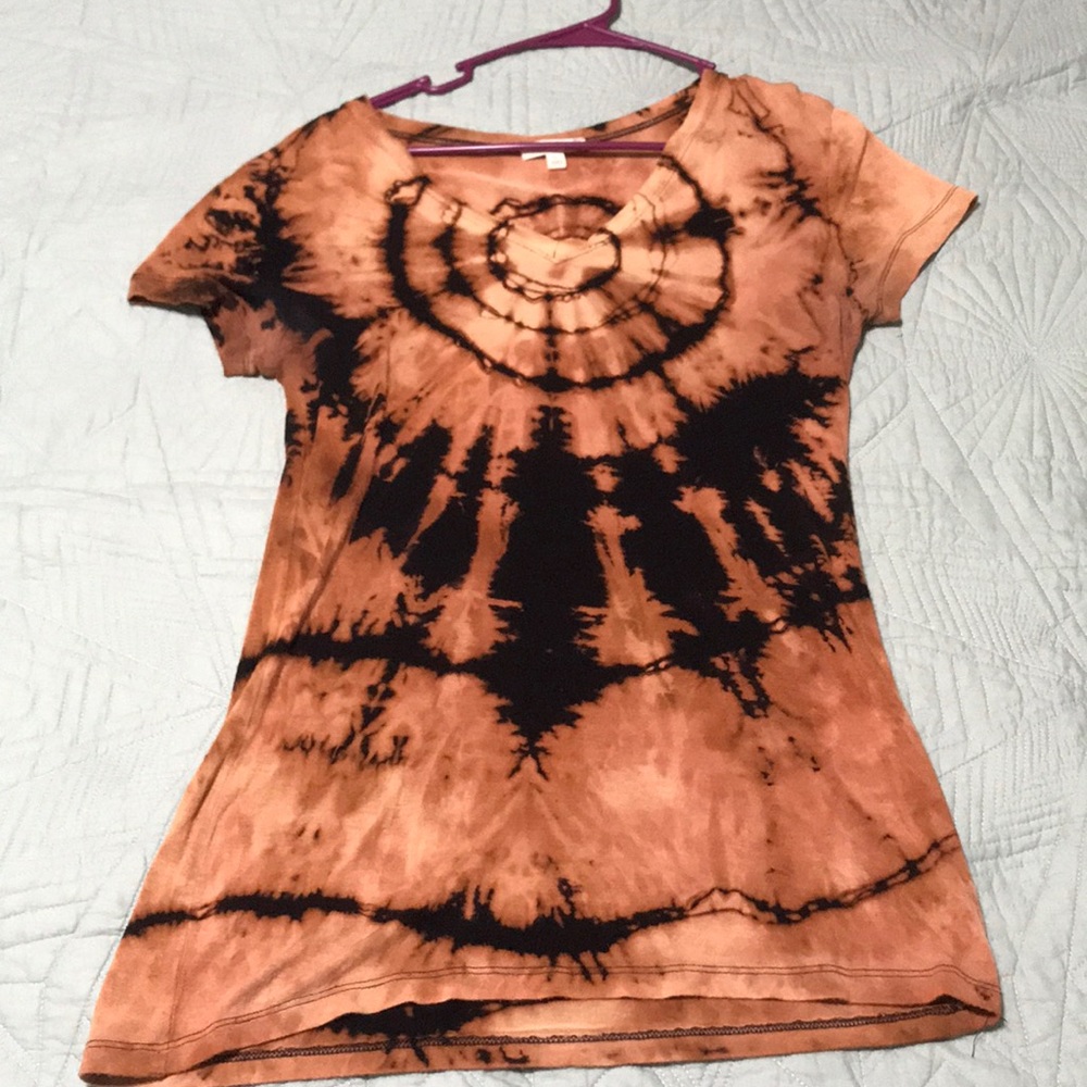 V neck short sleeve shirt